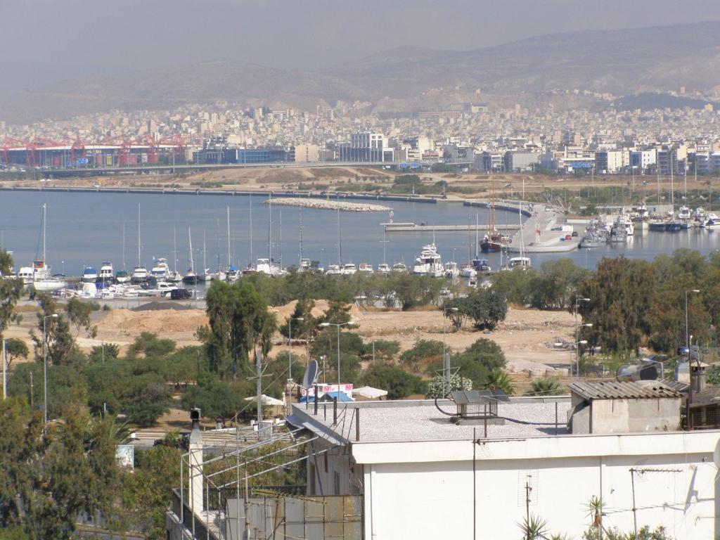 Arma Faliro Apartments Atene Esterno foto